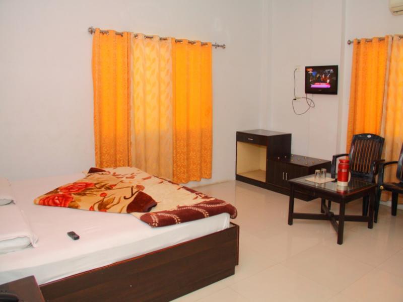 Hotel Deep Palace Near Bus Stand Udaipole Udajpur Zewnętrze zdjęcie