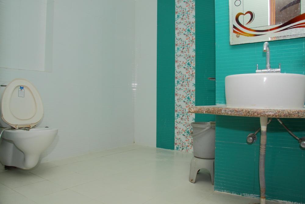Hotel Deep Palace Near Bus Stand Udaipole Udajpur Zewnętrze zdjęcie