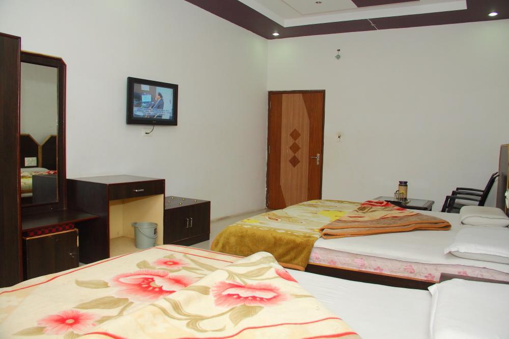 Hotel Deep Palace Near Bus Stand Udaipole Udajpur Zewnętrze zdjęcie